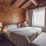 Hotel Waldhuus