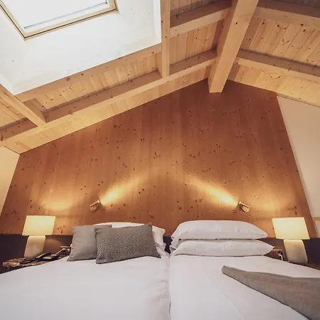 Waldhuus Νταβός