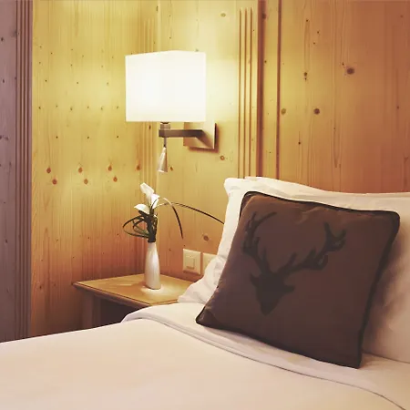 Hotel Waldhuus