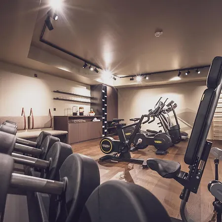 Ξενοδοχείο Waldhuus Νταβός