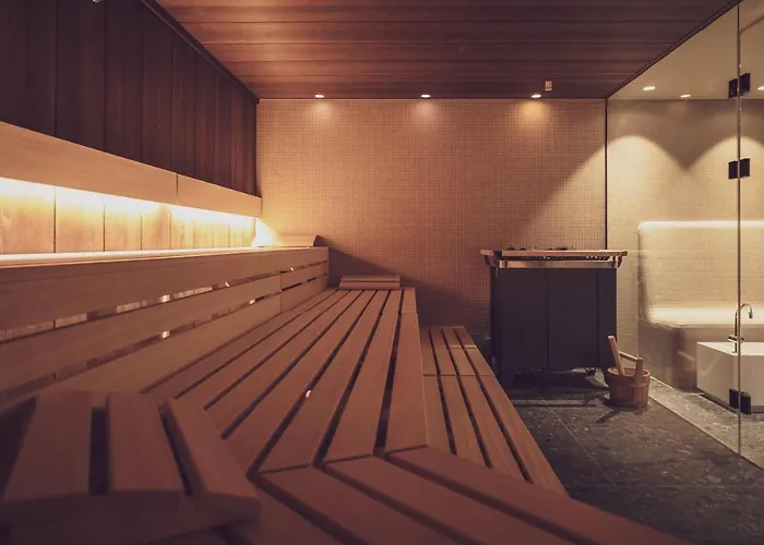 Waldhuus 4* دافوس