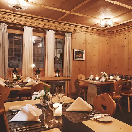 Hotel Waldhuus